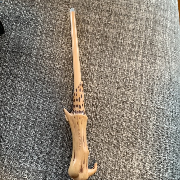 Harry Potter Lord Voldemort’s Wand and Sticker Kit - Picture 5 of 5